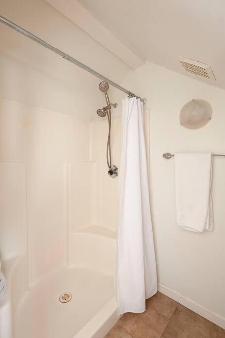 30 Pct Off!! Limited Time! Malibu Serene Cottage With King Bed, Near Beach & Hiking Trails & Central Malibu Eksteriør bilde